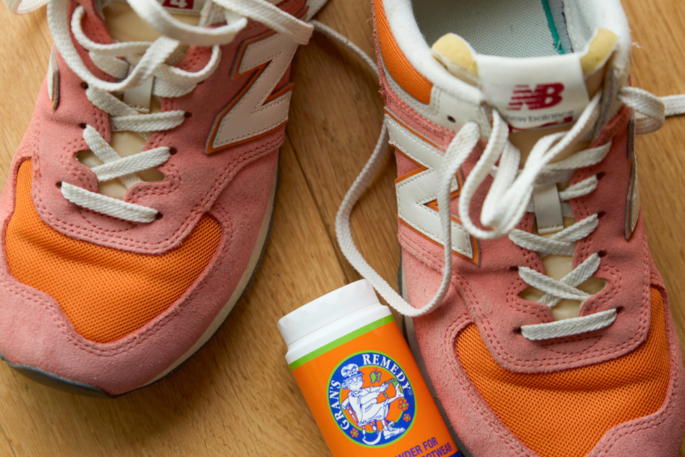 How To Keep Shoes Fresh While Travelling